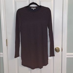Vans long sleeve knee length dress